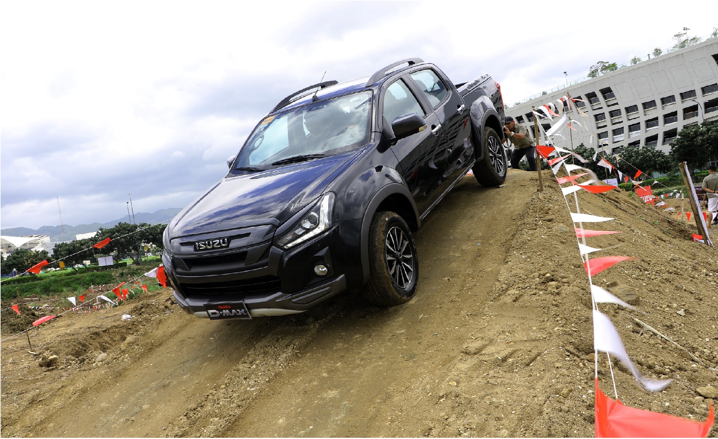 Isuzu d-max offroad 2