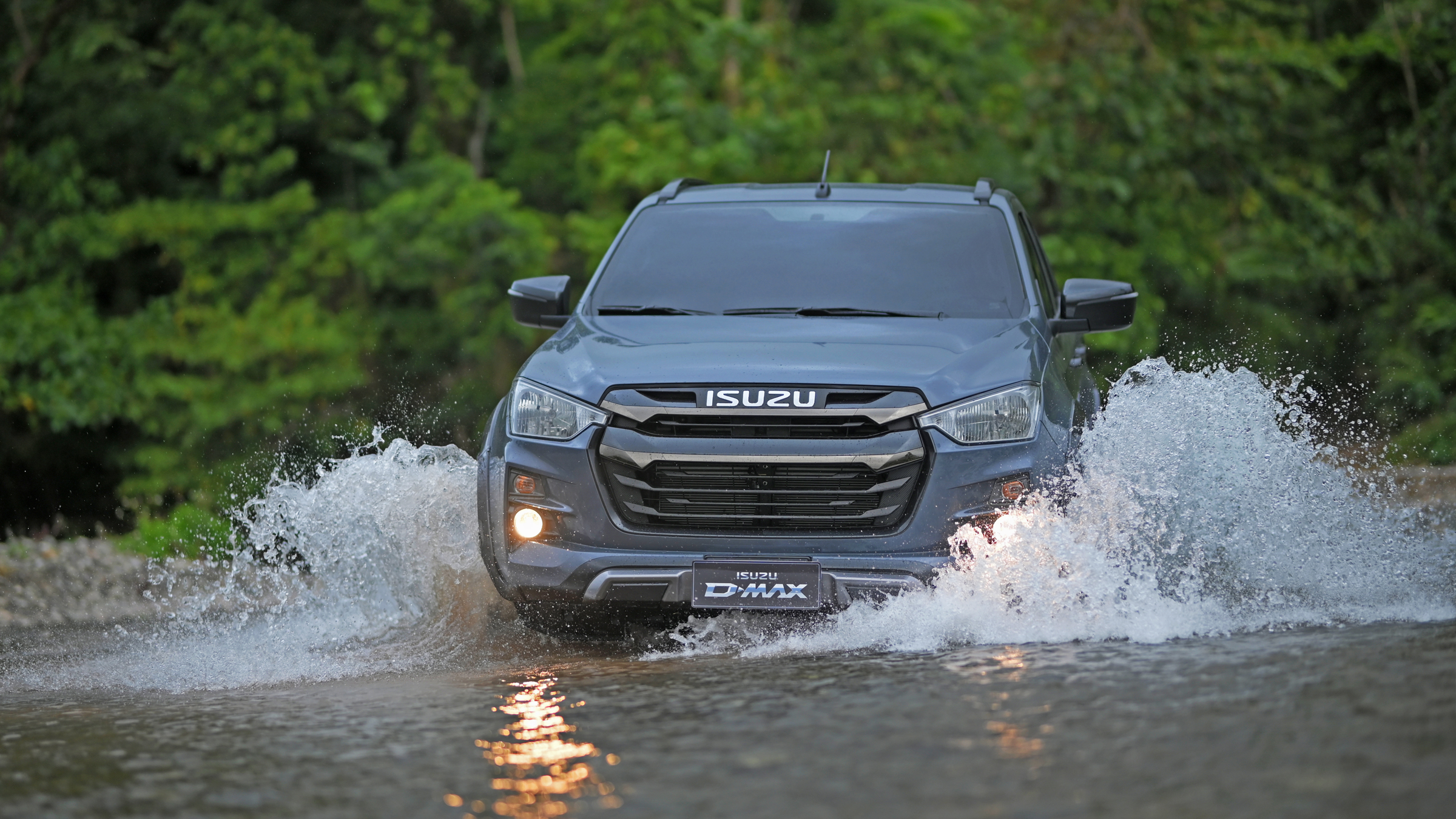 Isuzu D-MAX and mu-X: Your best bet for traversing flooded situations this rainy season image